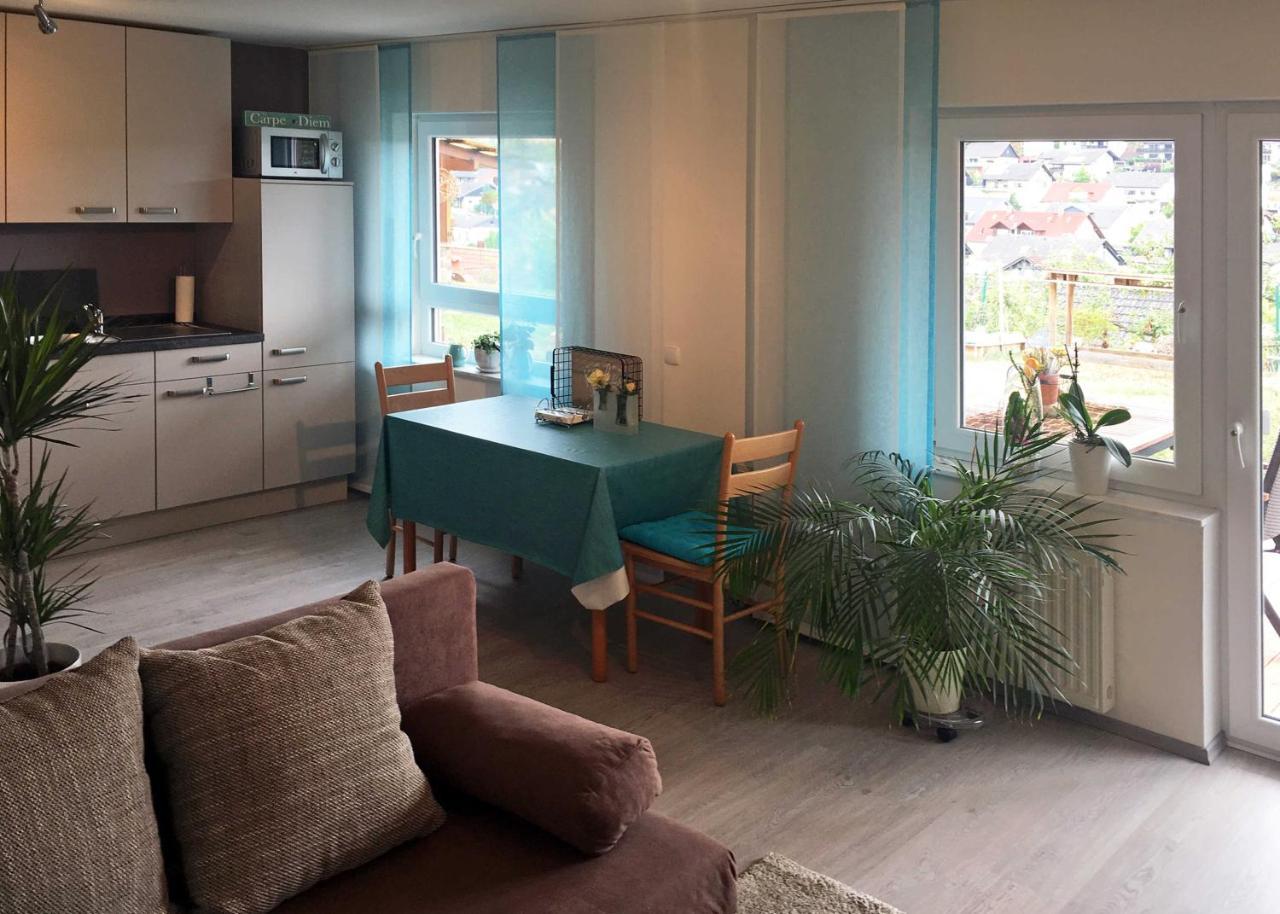 Ferienwohnung Im Paradies Momlingen Εξωτερικό φωτογραφία